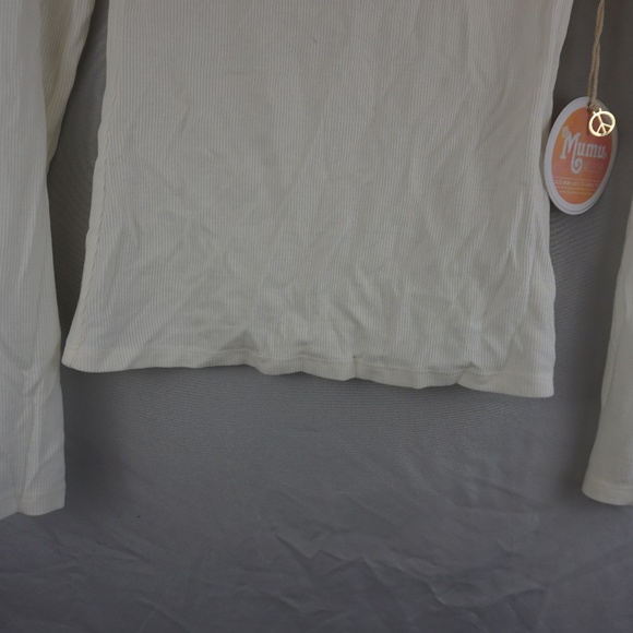 SHOW ME YOUR MUMU WHITE RIBBED LONG SLEEVE OFF THE SHOULDER CROP TOP Small - Picture 3 of 5